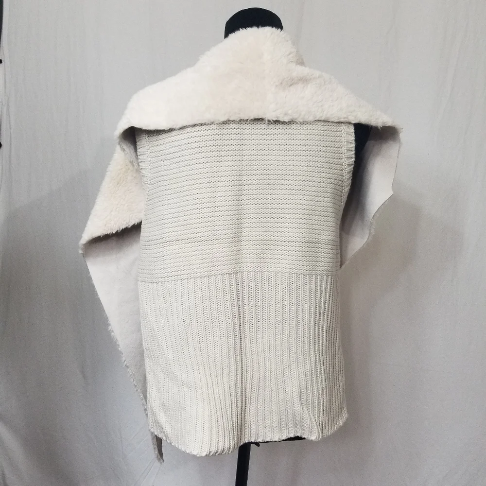 Chelsea & Theodore Faux Suede Knit Sherpa Shrug - Picture 2 of 6